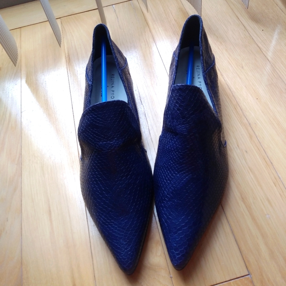 NIB Rejina Pyo x Yuul Yie Navy Leather Loafers Sz 41 (US 10)